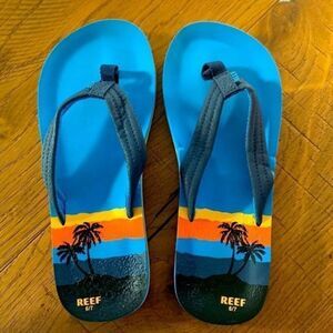 Reef flip flops size 6/7 new